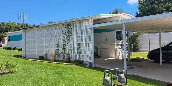72 BENJAMIN DRIVE
