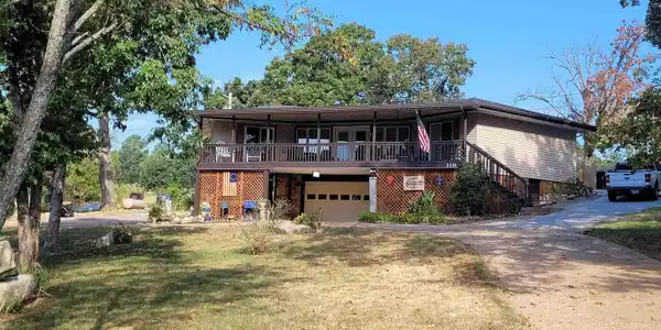 310 W GREEN VALLEY DRIVE