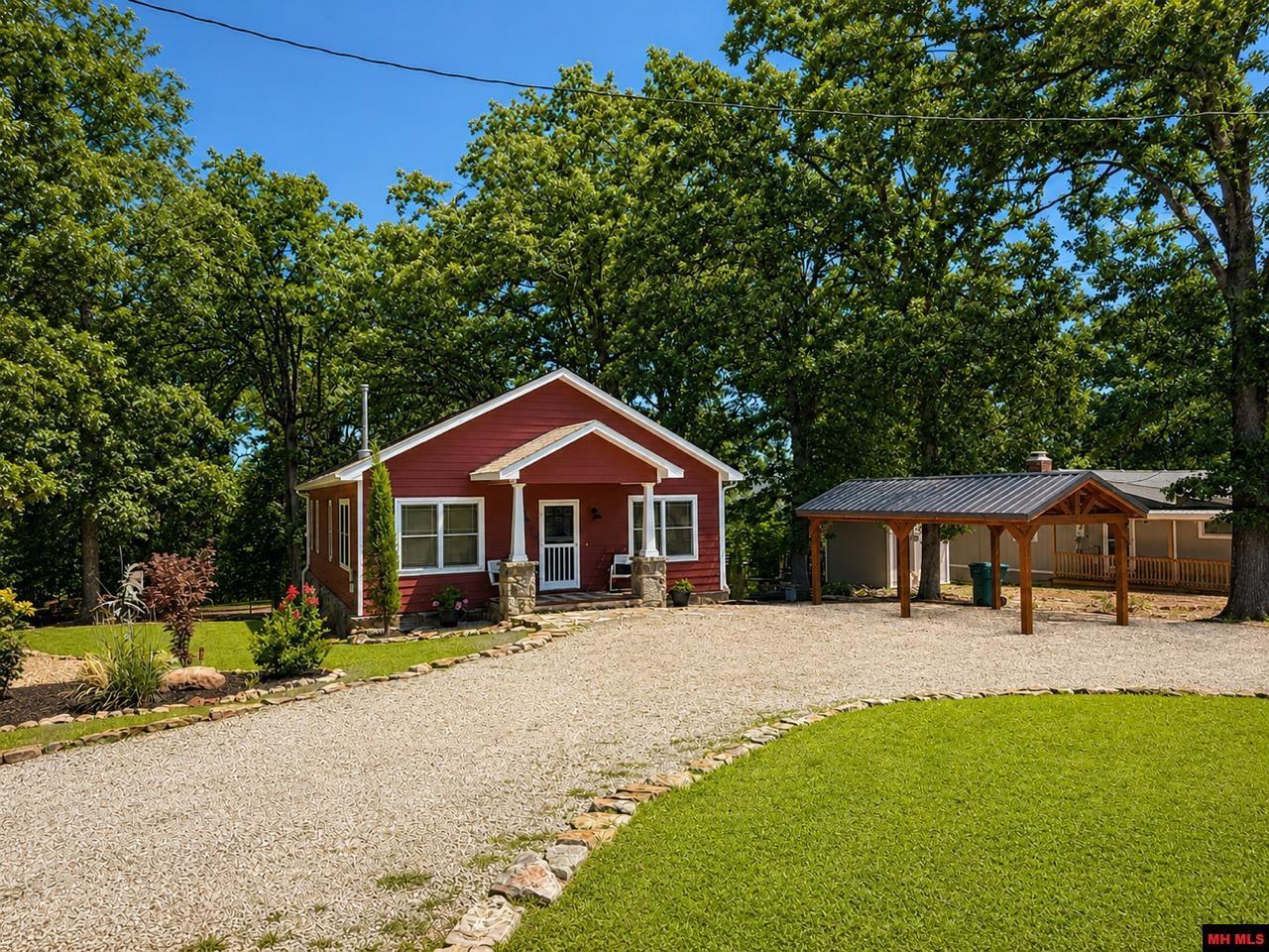 Image 0: 2 Bedrooms 2 Full Baths