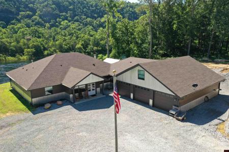598 RIVERBEND DRIVE
