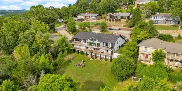 153 LONE TREE DRIVE