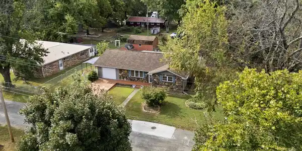 604 PARK STREET