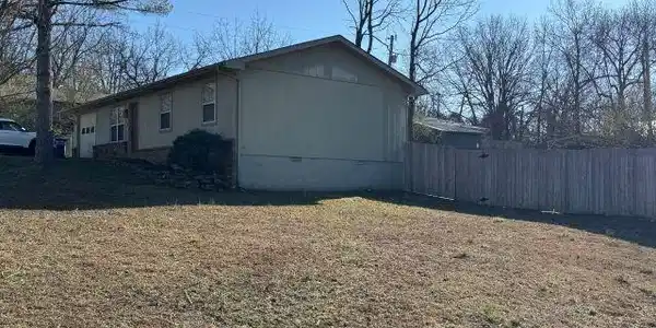 2100 DRIFTWOOD DRIVE