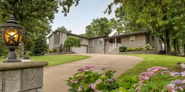 1741 FAIRWAY DRIVE
