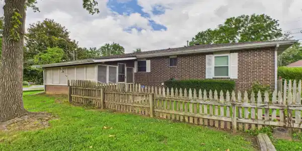 1111 WAVERLY ROAD