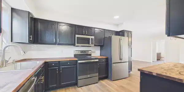 326 LOUANN DRIVE