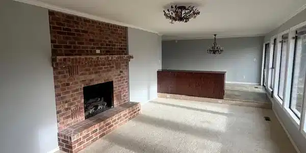 2723 E MAIN STREET