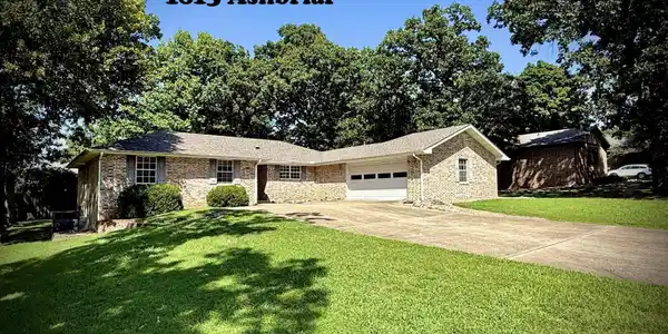 1813 ASHBRIAR DRIVE