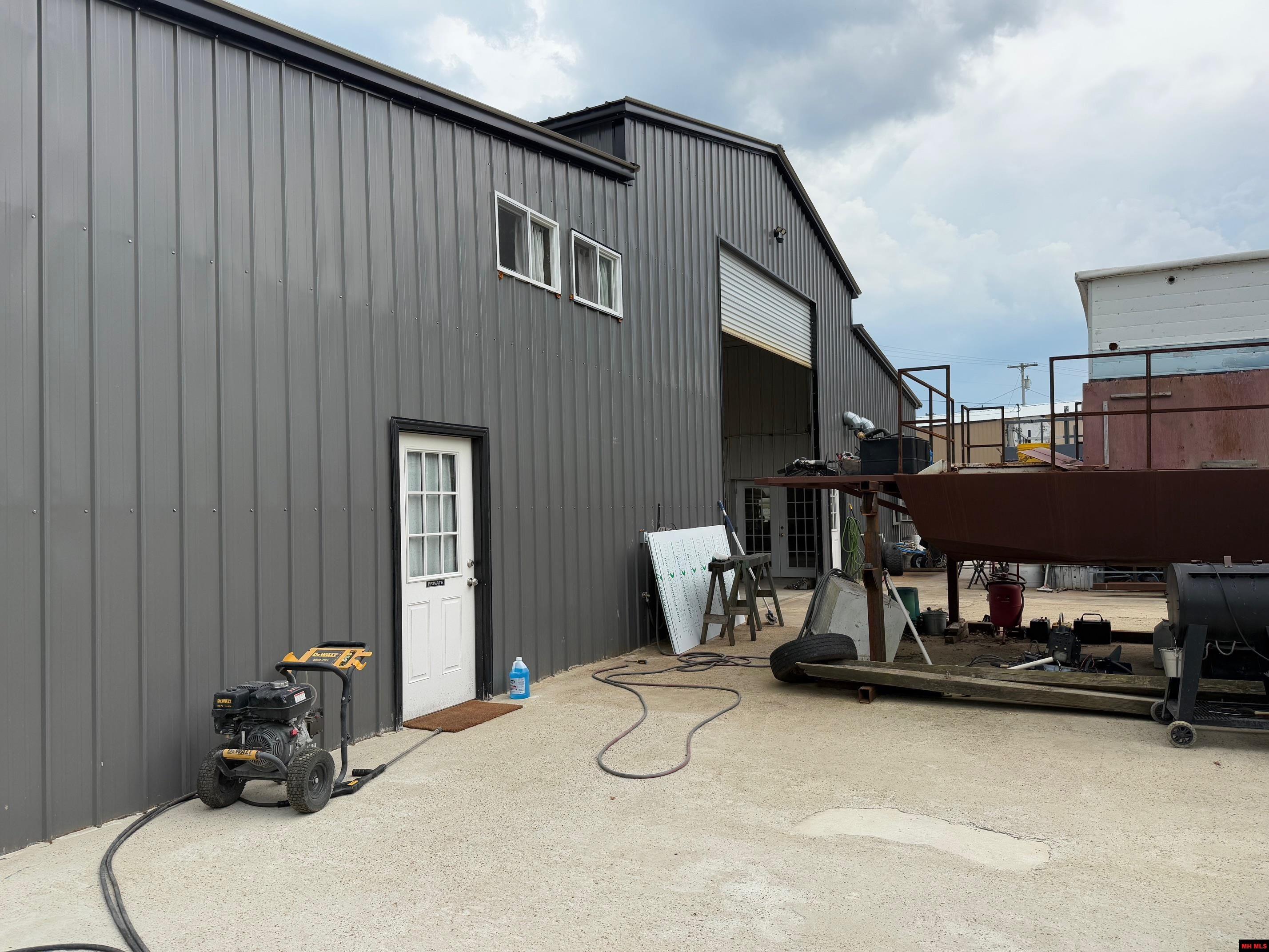 Image 3