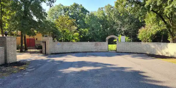132 OVERHILL DR