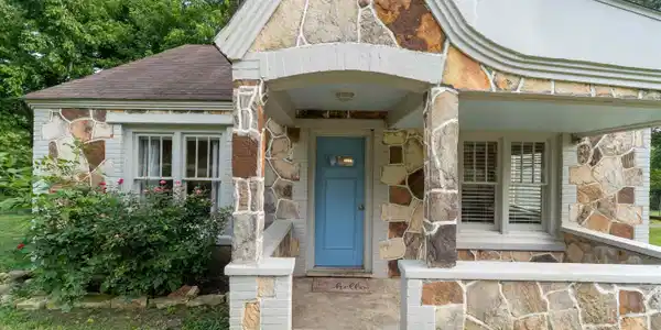 225 BLEVINS STREET