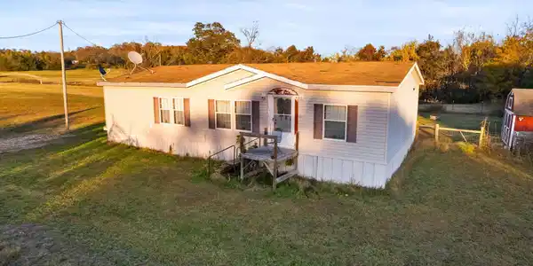 192 SUMMERWOOD LANE