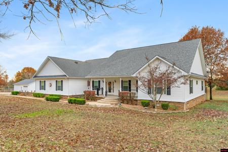 543 GREEN VALLEY DRIVE