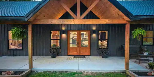 33 CARLISLE CIRCLE