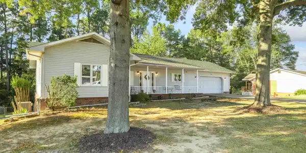 1602 CHEROKEE CIRCLE