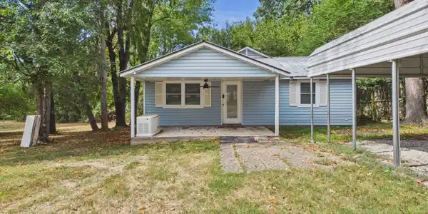 700 WAVERLY ROAD