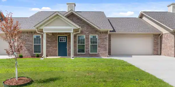 2010 SILVER BAY COURT