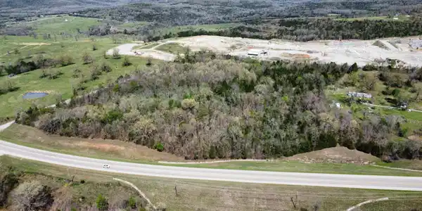 001-08505-004 HWY 62 WEST