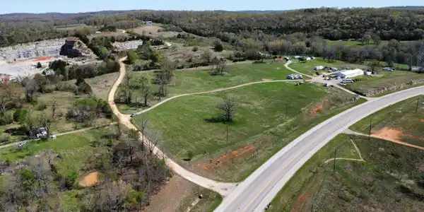 001-05384-001 HWY 62 WEST