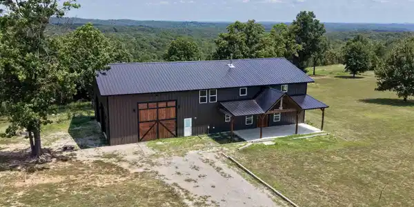 280 CHRISWOOD DRIVE