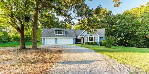 631 FAIRVIEW DRIVE