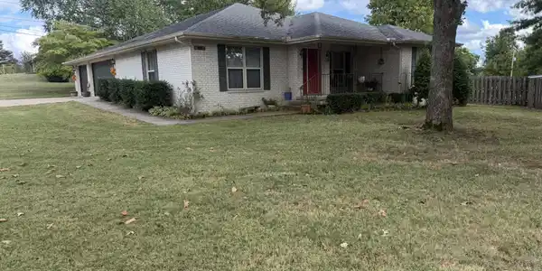411 LOUANN DRIVE