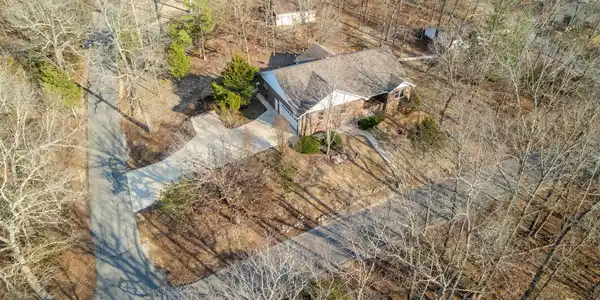 255 GLEN COVE DRIVE