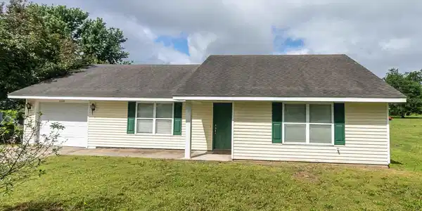508 CORA DRIVE