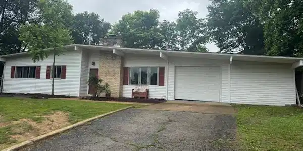 506 E 1ST STREET