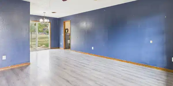 404 LAKESHORE ROAD
