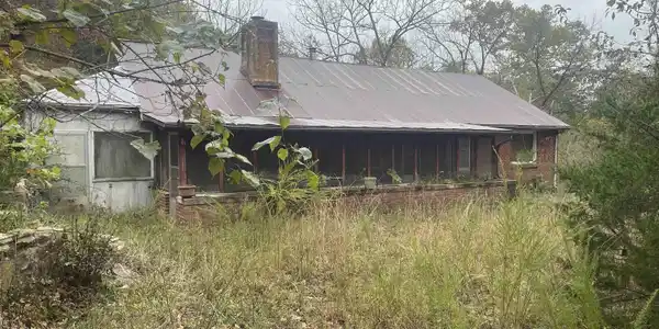 618 DRIFTWOOD DRIVE