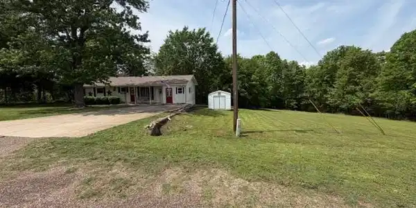 22 KNOTTS LANE
