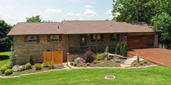 608 ELIZABETH DRIVE