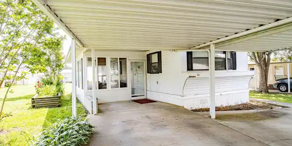33 NORA COURT