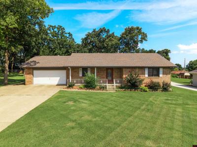 1207 PINE TREE LANE