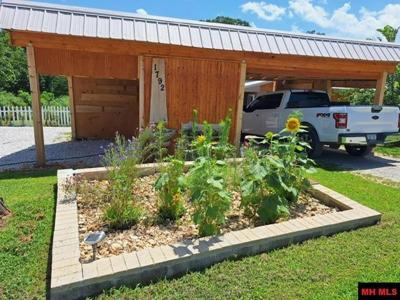 1792 CHOCTAW LANE