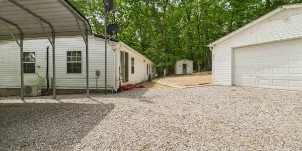 190 WILDOAK LANE