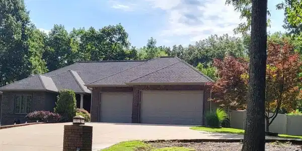 960 PEBBLECREEK DRIVE