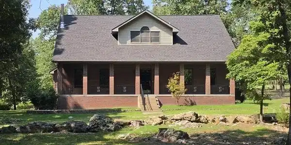 380 PLAINS DRIVE