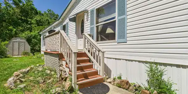 1236 GLENBRIAR COURT