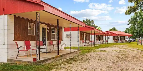 Unit 7 GOLDEN ACRE ROAD