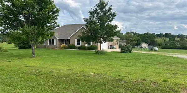 108 DEBONAIR COURT