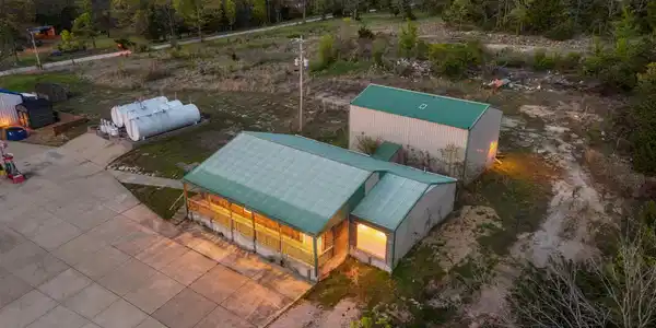8329 HWY 201 NORTH