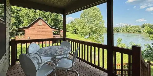 1 MULLETT'S LANDING ROAD