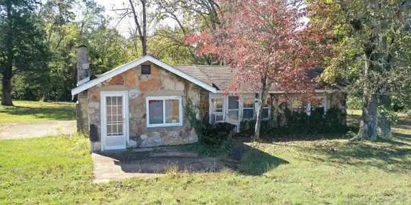 6585 HWY 62 EAST