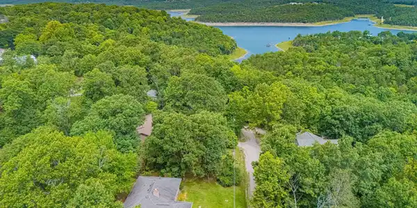 184 NUBBIN RIDGE TRAIL