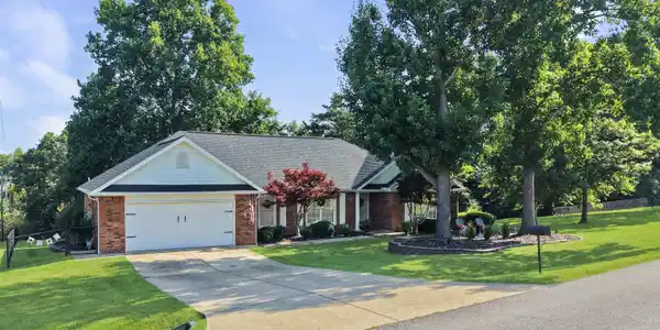 1403 INVERNESS DRIVE
