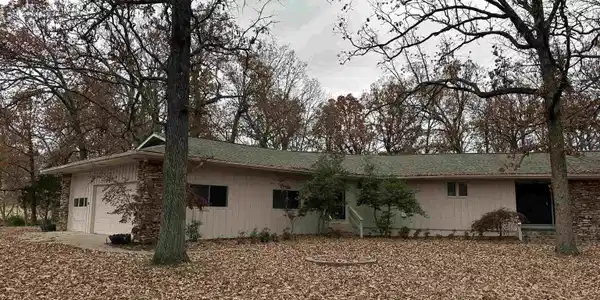 1761 FAIRWAY DRIVE