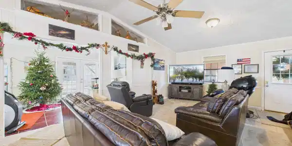 2594 RIVERVIEW ROAD