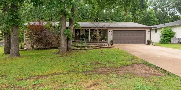 313 KINGSWOOD DRIVE